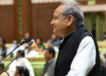 सरकारी कर्मचारियों के लिए राजस्थान गवर्नमेंट हेल्थ स्कीम होगी लागू : सीएम गहलोत