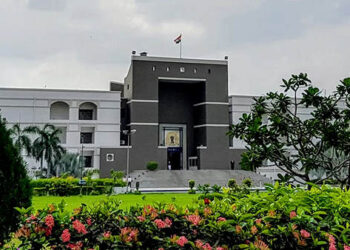 कोविड-19 के बढ़ते मामलों पर गुजरात HC सख्त, कहा- ‘लॉकडाउन की जरूरत है’