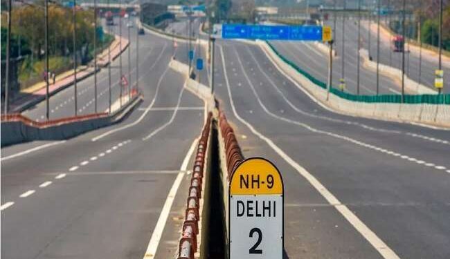 दिल्ली में कोरोना का कहर, आज रात से लागू होगा सप्ताहांत कर्फ्यू