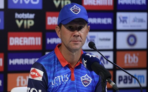 कोरोना की स्थिति काफी गंभीर, लेकिन आईपीएल अभी भी बना रहा खुशहाल माहौल : रिकी पोंटिंग