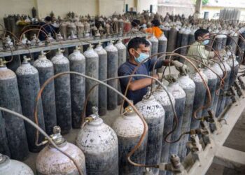 दिल्ली के अस्पताल में ऑक्सीजन की कमी से 20 मरीजों की मौत