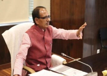 कोरोना आपदा का सामना करने एकजुट होना होगा : सीएम शिवराज