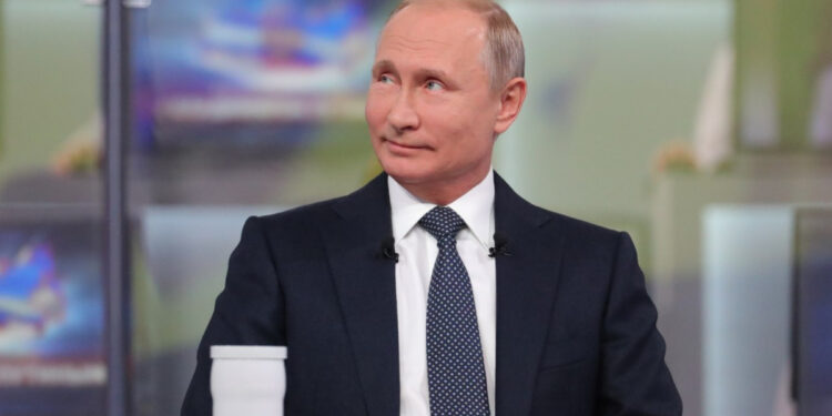 पर्यटकों के लिए जल्द ही फिर खुल जायेंगे रूस के द्वार : पुतिन