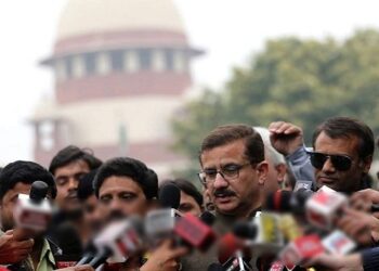 कुरान की आयतें हटाने संबंधी याचिका खारिज, वसीम रिजवी पर लगा 50 हजार जुर्माना