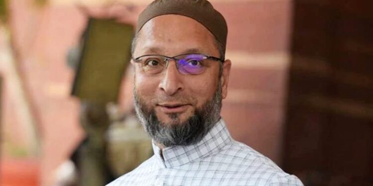 पीएम मोदी को लोगों से माफी मांगनी चाहिए : असदुद्दीन ओवैसी