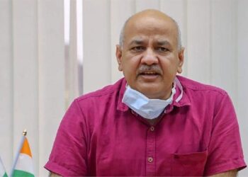 दिल्ली को रोज़ 700 टन ऑक्सीजन की आपूर्ति सुनिश्चित करे केंद्र : सिसोदिया