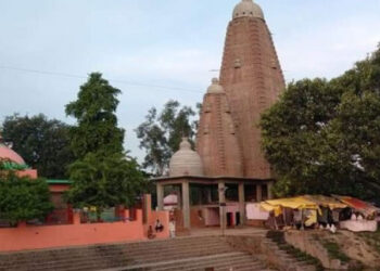 मऊ में घने जंगलों के बीच होता है सीता माता के वनदेवी स्वरूप का दर्शन