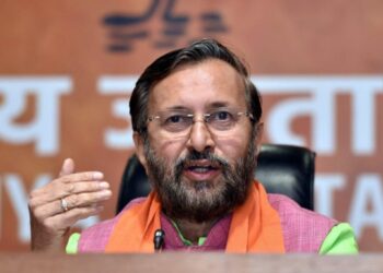 दिसंबर, 2021 तक कर देंगे सभी का टीकाकरण : प्रकाश जावड़ेकर