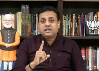 ऑक्सीजन की कमी को लेकर केजरीवाल पर तय हो ‘क्रिमिनल लायबिलिटी’ : भाजपा