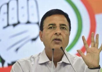 टीकाकरण पर मोदी सरकार की नीति अब भी आधी अधूरी : कांग्रेस