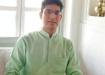 Madhya Pradesh : भ्रष्टाचार को लेकर IAS की चैट लीक से मचा हड़कंप, सरकार ने भेजा नोटिस