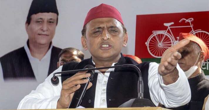 निजी अस्पतालों में कोरोना के फ्री इलाज के आंकड़े दे सरकार : अखिलेश यादव