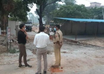 बाराबंकी मस्जिद केस : HC ने एफआईआर पर लगाई रोक, सरकार से मांगा जवाब