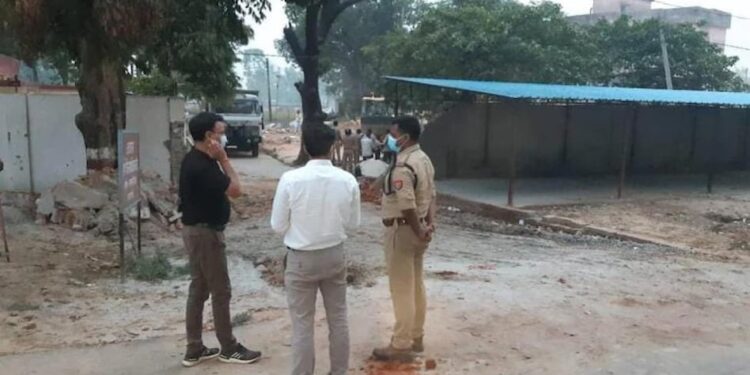 बाराबंकी मस्जिद केस : HC ने एफआईआर पर लगाई रोक, सरकार से मांगा जवाब