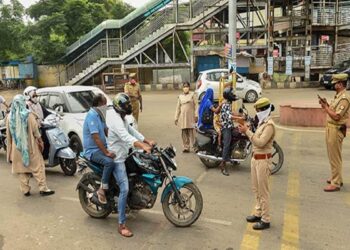 लॉकडाउन उल्लंघन पर दिल्ली के लोगों पर कड़ी कार्रवाई अनुचित : कांग्रेस