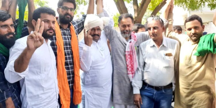 हरियाणा के टोहाना में चल रही किसान बनाम सत्ता की लड़ाई में किसानों की जीत