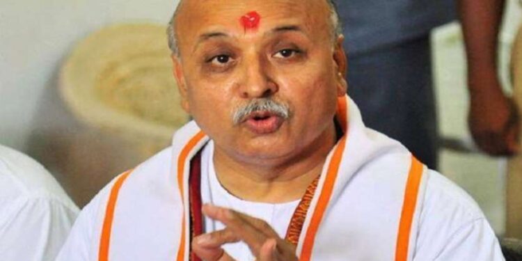 दाग चंपत राय पर नहीं, हजारों साल के हिंदुओं के आंदोलन और विश्वास पर लगा है : प्रवीण भाई तोगड़िय़ा