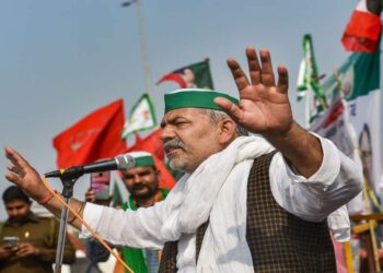 किसान का इलाज संसद में और सरकार का इलाज गांव में होगा : राकेश टिकैत