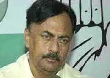 नीतीश चिकित्सक से आंख दिखाने दिल्ली गए हैं या मोदी को…? : कांग्रेस