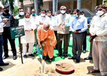 पर्यावरण है तो प्रकृति है, प्रकृति है तो जीव सृष्टि भी है : सीएम योगी