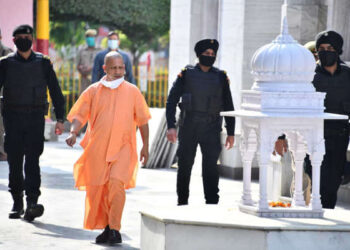 सीएम योगी का अचानक दिल्ली दौरा, पीएम-शाह से करेंगे मुलाकात