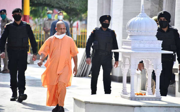 सीएम योगी का अचानक दिल्ली दौरा, पीएम-शाह से करेंगे मुलाकात