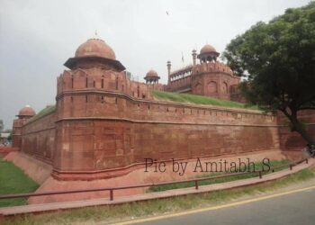 भूली दास्तान फिर याद आ गई : मुगल इमारतों का बदलता रहा इस्तेमाल