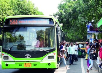 ‘2015 से सालाना 1,000 करोड़ रुपये से अधिक के घाटे में चल रही है डीटीसी