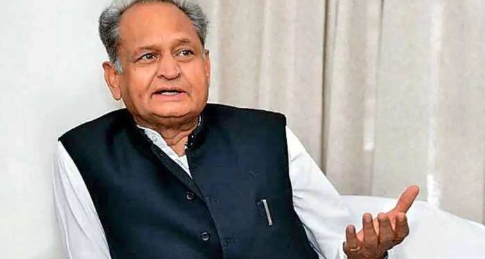 सरकारी संरक्षण में कु’ख्यात डकै’त सक्रिय : मुख्यमंत्री मौन तो सुनेगा कौन ?