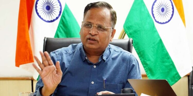 दिल्ली जल बोर्ड ने आधी रात से पहले ही बहाल की आईआईटी फ्लाईओवर के नीचे टूटी पानी की पाइप लाइन : सत्येंद्र जैन