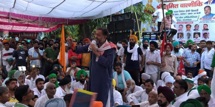 आयुष सिन्हा के खिलाफ जांच का आदेश देने से भी इनकार कर सरकार स्पष्ट रूप से प्रदर्शित कर रही है कि वास्तव में किसानों के सिर तोड़ने का आदेश किसने दिया था? : एसकेएम