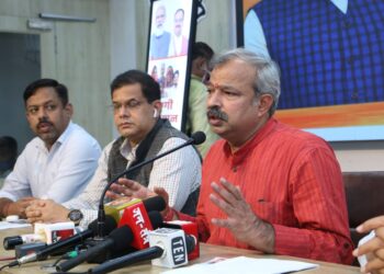 केजरीवाल नही चाहते कि केंद्र की योजनाओं का लाभ गरीबो को मिले:भाजपा