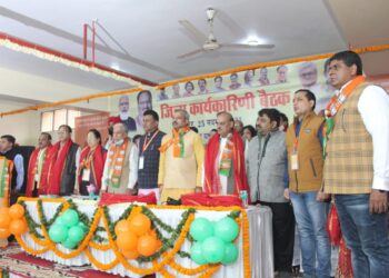  दिल्ली को शराब नगरी बनाने में जुटी केजरीवाल सरकार:भाजपा