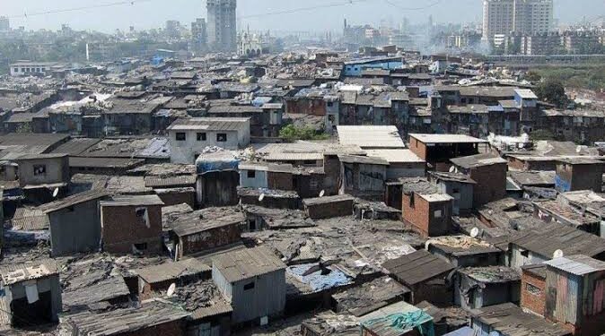झुग्गीवासी नागरिक सुविधाओं एवं पीने के पानी के लिये परेशान