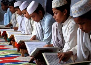 एक बार फिर मदरसों के खिलाफ उगला ज़हर