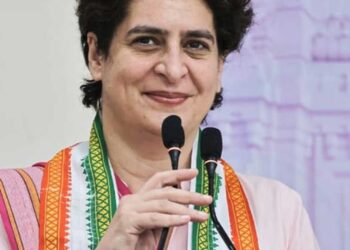 उत्तर प्रदेश जीतने के लिए प्रियंका गांधी ने महिलाओं के लिए लगा दी घोषणाओं की झड़ी