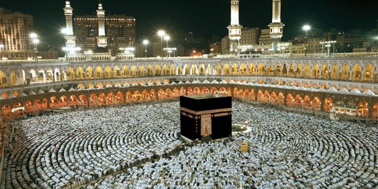 मस्जिद उल हराम में 12 साल से कम उम्र के बच्चों का प्रवेश बंद