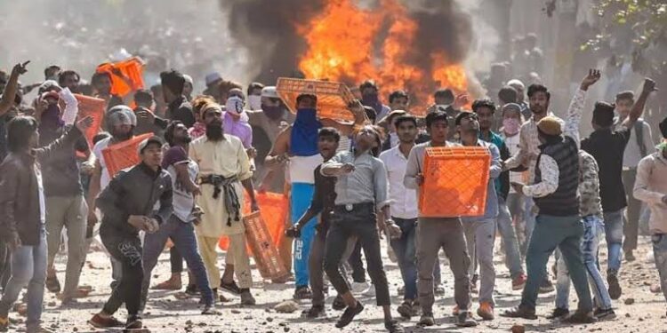 आम आदमी पार्टी ने हिंदुओं को डराने और धमकाने के लिए कराए थे दंगे:BJP