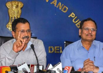 अरविंद केजरीवाल और सत्येन्द्र जैन अपने पद से तुरंत इस्तीफा दें