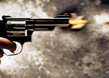 अमेरिका;फायरिंग में तीन छात्रों की मौत