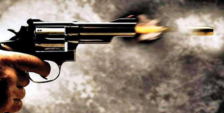 अमेरिका;फायरिंग में तीन छात्रों की मौत