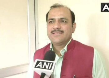 संसद में AMU, JMI और JNU को खोलने की मांग