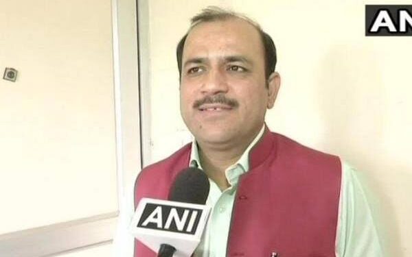 संसद में AMU, JMI और JNU को खोलने की मांग