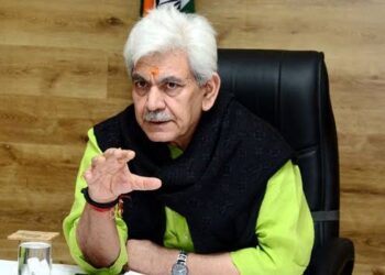 हम कश्मीर में वास्तविक शांति स्थापित करेंगे : सिन्हा