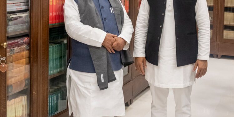 स्वामी प्रसाद मौर्य के बाद BJP में लगी इस्तीफों की झड़ी, तीन अन्य विधायकों ने दिया इस्तीफा