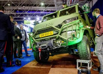 इराक-अफगानिस्तान,अमेरिकी डिफेंस इंडस्ट्री और प्राइवेट कांट्रेक्टर 