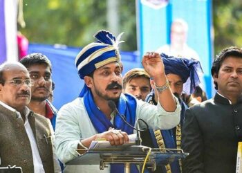 यूपी चुनाव 2022: SP पार्टी के दफ्तर पहुंचे चंद्रशेखर आजाद