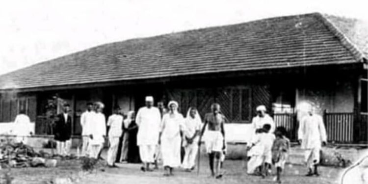 साबरमती आश्रम का रीडेवलपमेंट प्लान ‘गांधी की दूसरी हत्या जैसा’