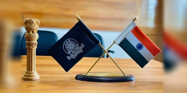 क्यों केंद्र को IAS की कमी हो रही है, क्या राज्यों से IAS दिल्ली जाने से बच रहे हैं?