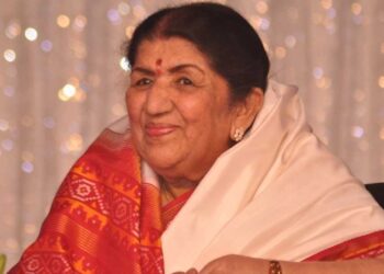 Lata Mangeshkar Corona Positive: लता मंगेशकर कोरोना पॉजिटिव, मुंबई के ब्रीच कैंडी अस्पताल में हुईं भर्ती